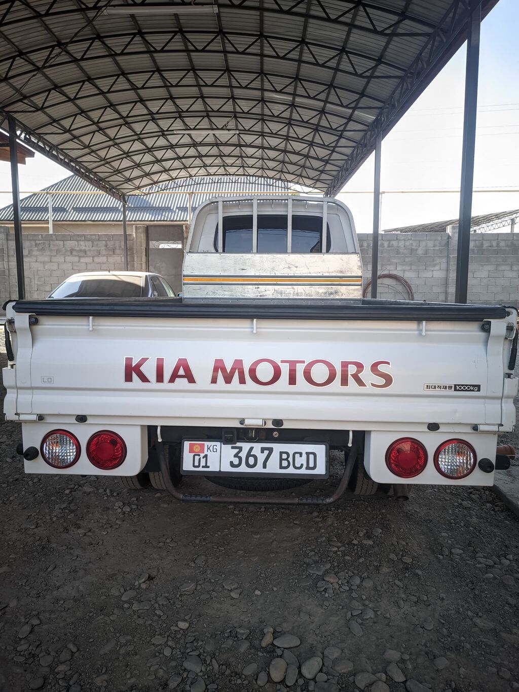 Kia Bongo газ на механике осмотр город Бишкек. состояние идеальное на: фото 3