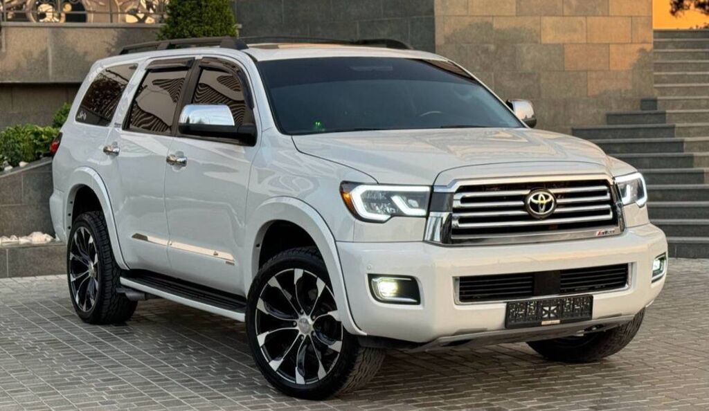 Toyota Sequoia: 2007 г., 5.7 л, Автомат, Бензин, Внедорожник