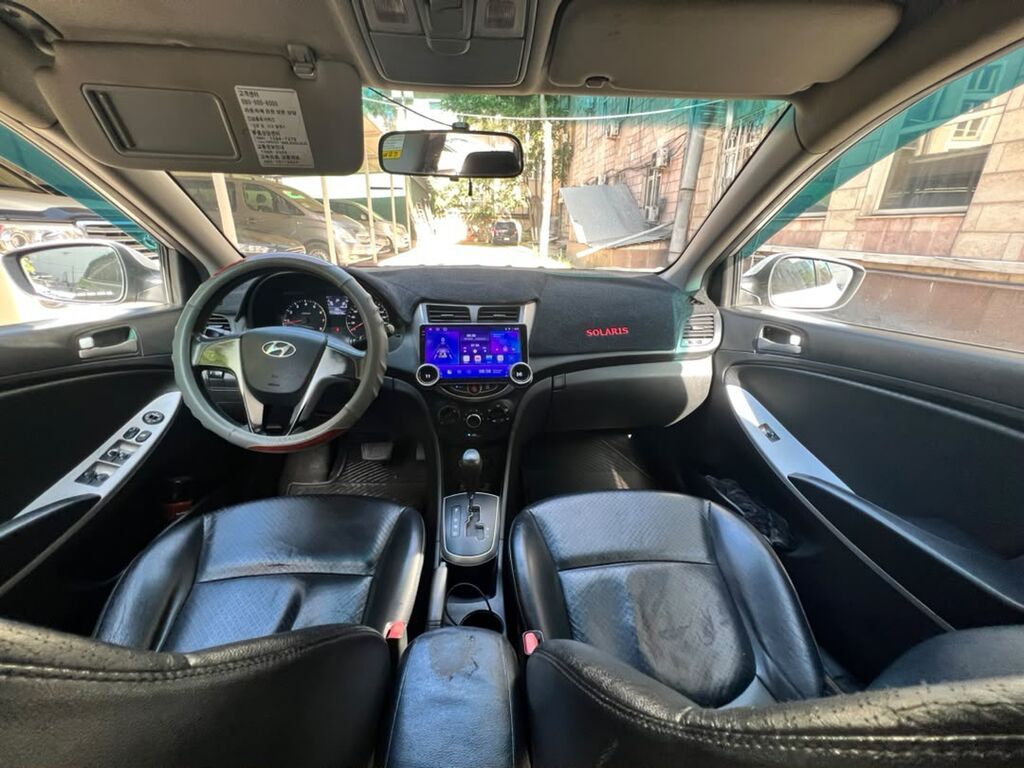 Hyundai Accent: 2011 г., 1.4 л, Автомат, Бензин, Седан: фото 5