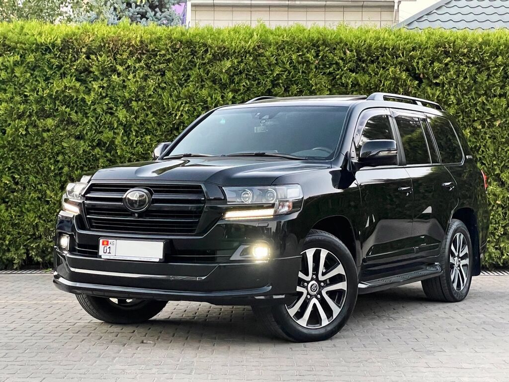 Toyota Land Cruiser: 2019 г., 8 л, Автомат, Бензин, Внедорожник: фото 3