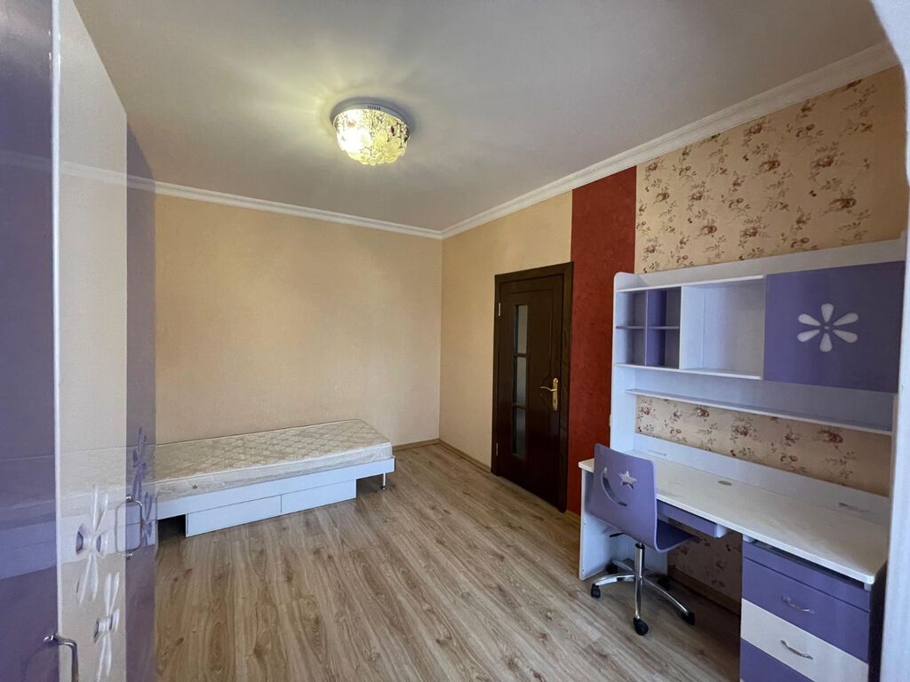 Bakı, 4 otaqlı, Köhnə tikili, 85 kv. m