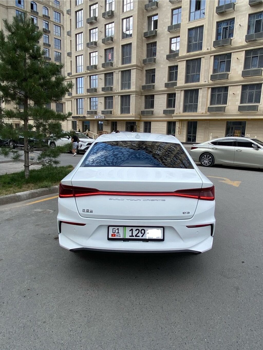 BYD E3: 2020 г., Автомат, Электромобиль, Седан: фото 4