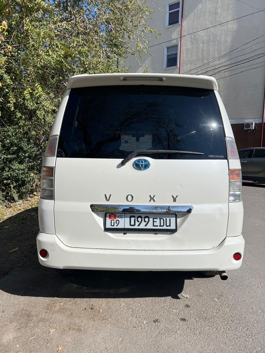 Toyota Voxy: 2003 г., 2 л, Автомат, Бензин, Минивэн: фото 3