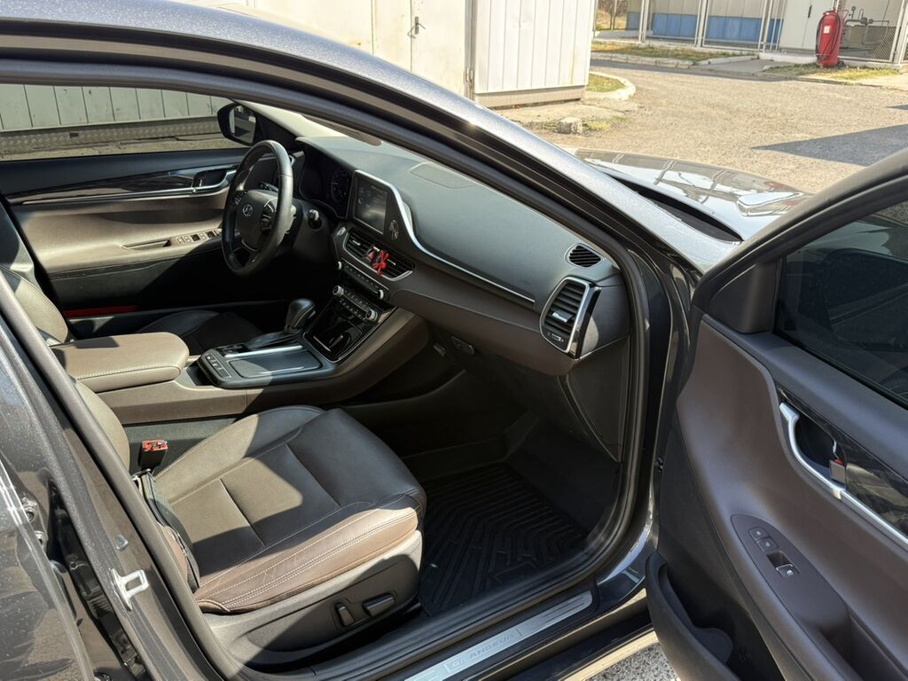 Hyundai Grandeur: 2018 г., 2.4 л, Автомат, Бензин, Седан: фото 5