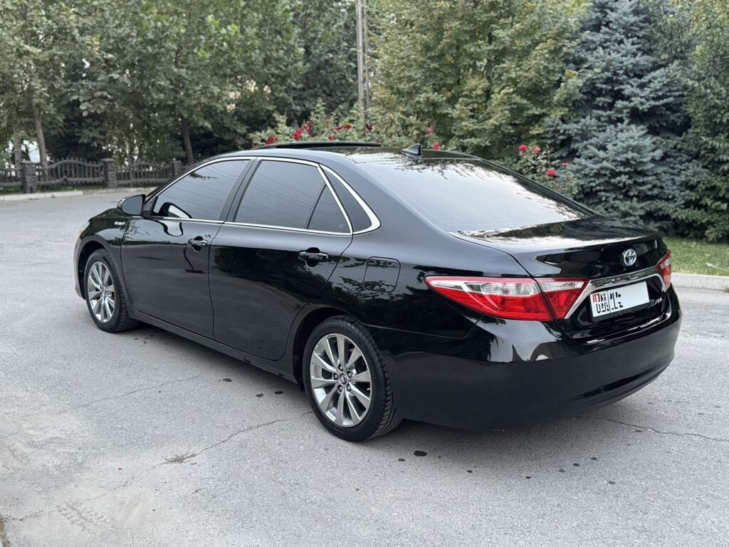 Toyota Camry: 2016 г., 2.5 л, Автомат, Гибрид, Седан: фото 4