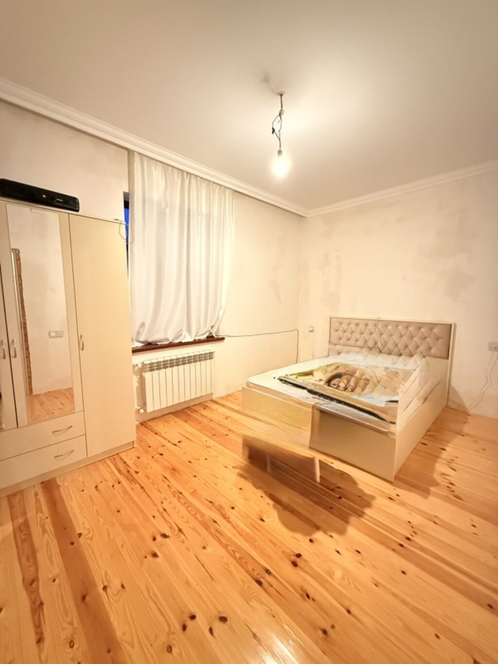 3 otaqlı, 132 kv. m, Yeni təmirli