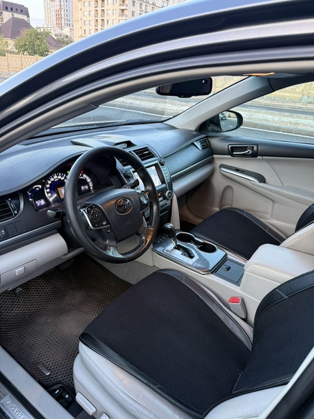 Toyota Camry: 2012 г., 2.5 л, Автомат, Гибрид, Седан: фото 4