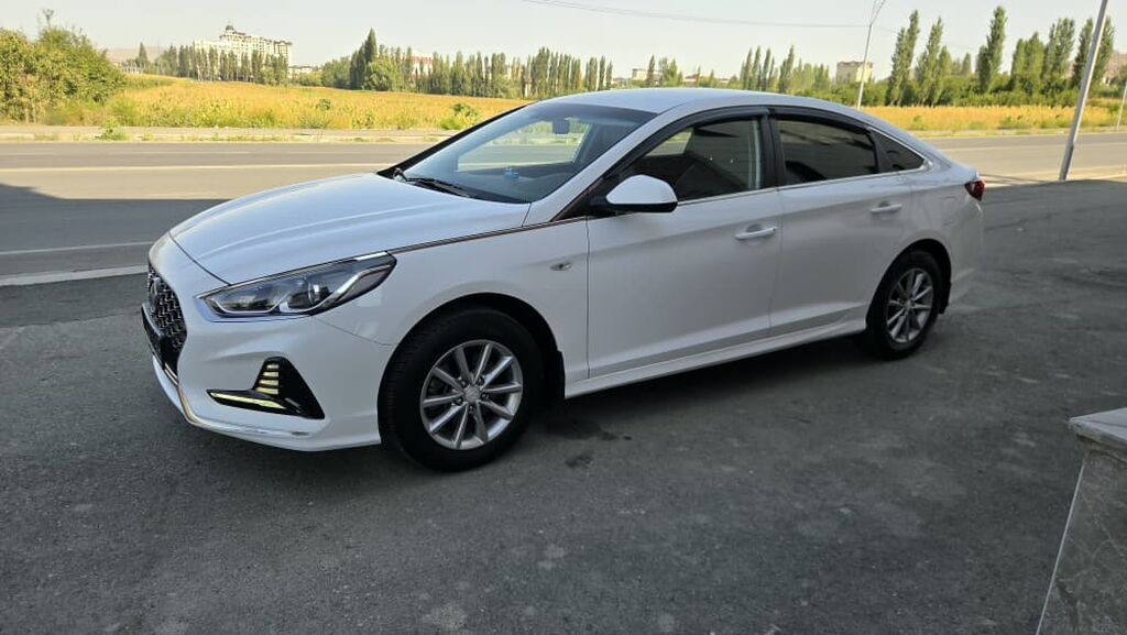 Hyundai Sonata: 2023 г., 0.2 л, Автомат, Газ, Седан: фото 2