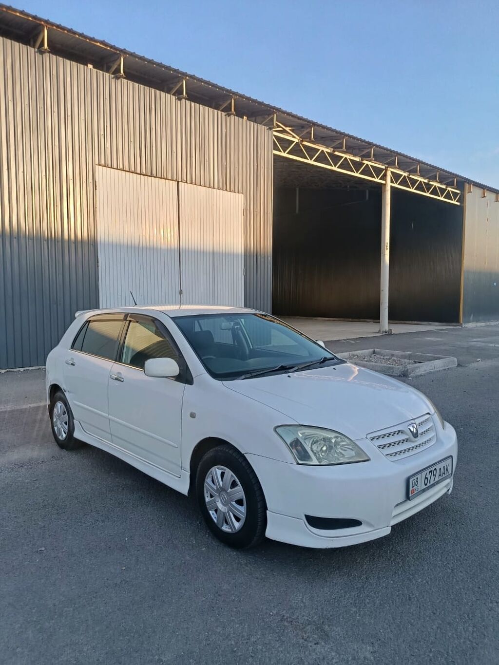 Toyota Allex: 2003 г., 1.5 л, Автомат, Бензин, Хэтчбэк: фото 2