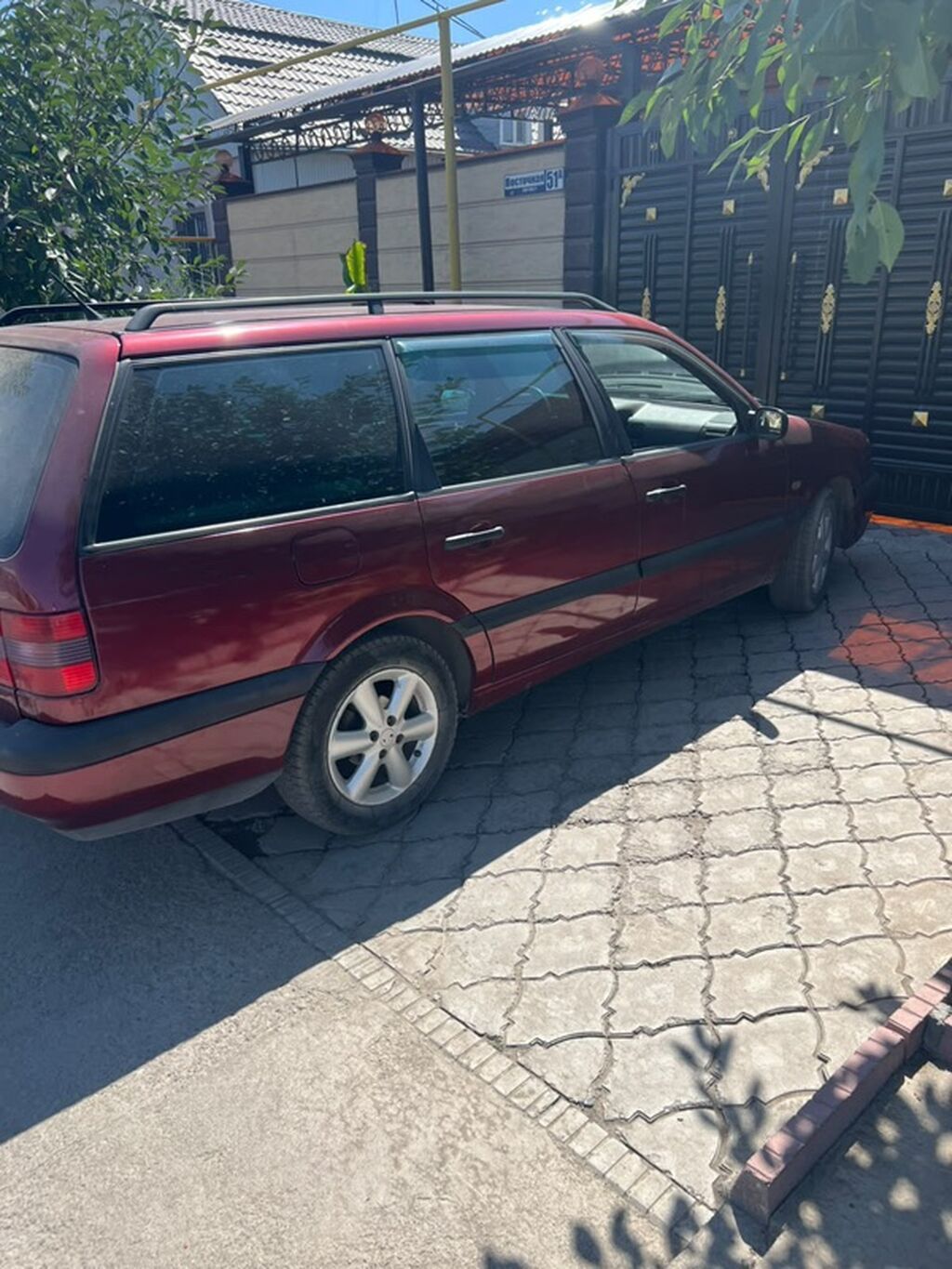 Volkswagen Passat Variant: 1994 г., 2 л, Механика, Бензин, Универсал: фото 2