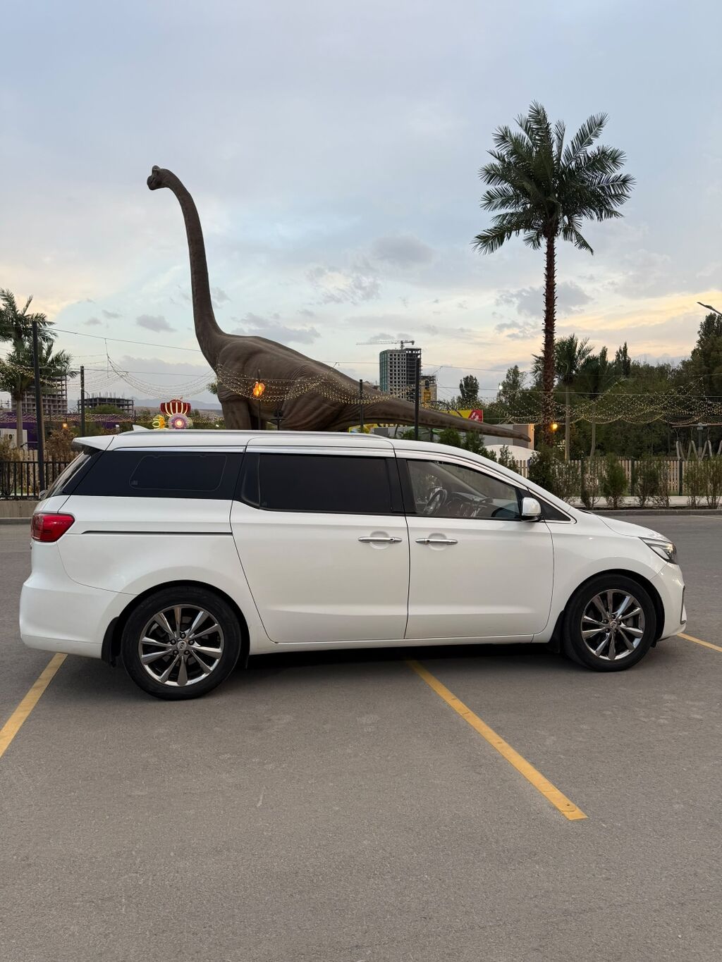 Kia Carnival: 2018 г., 2.2 л, Автомат, Дизель, Минивэн: фото 4
