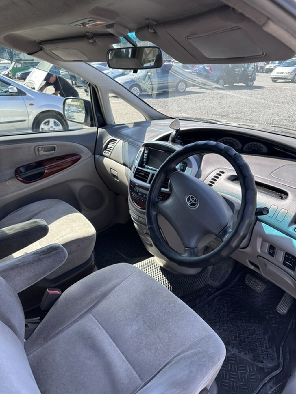 Toyota Estima: 2002 г., 2.4 л, Автомат, Бензин, Минивэн: фото 8