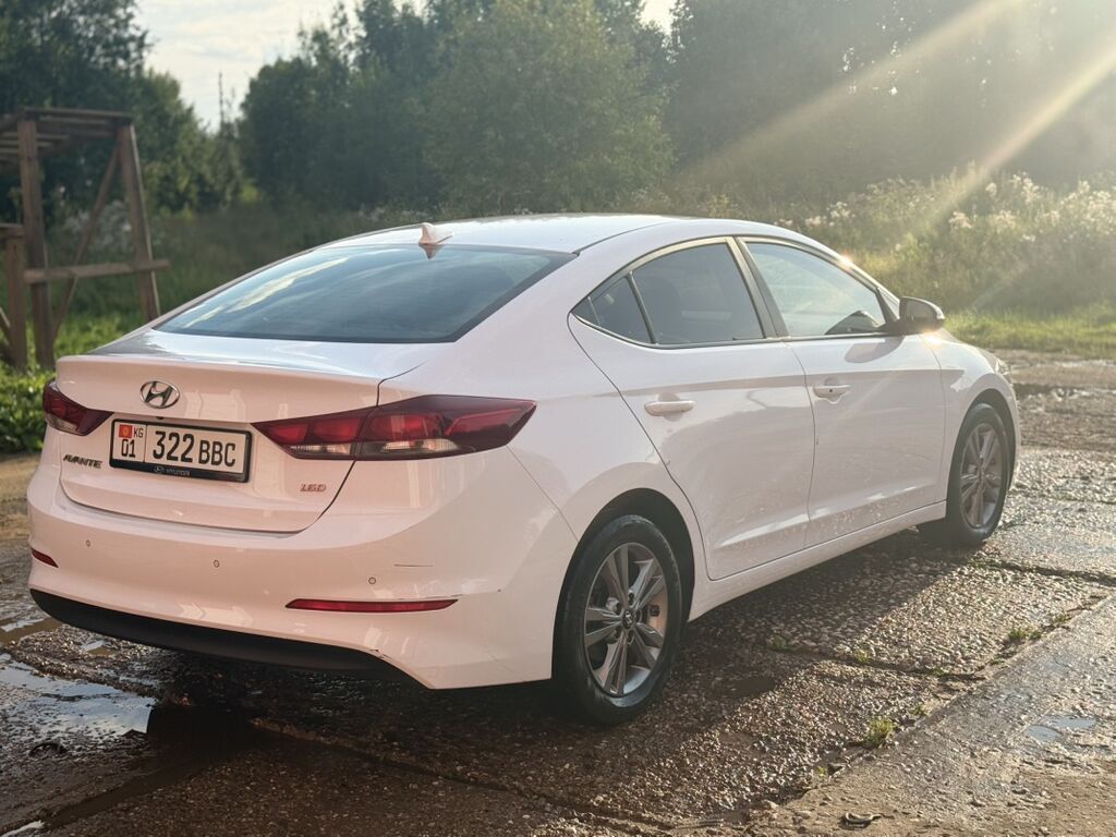 Hyundai Avante: 2018 г., 1.6 л, Автомат, Дизель, Седан: фото 6