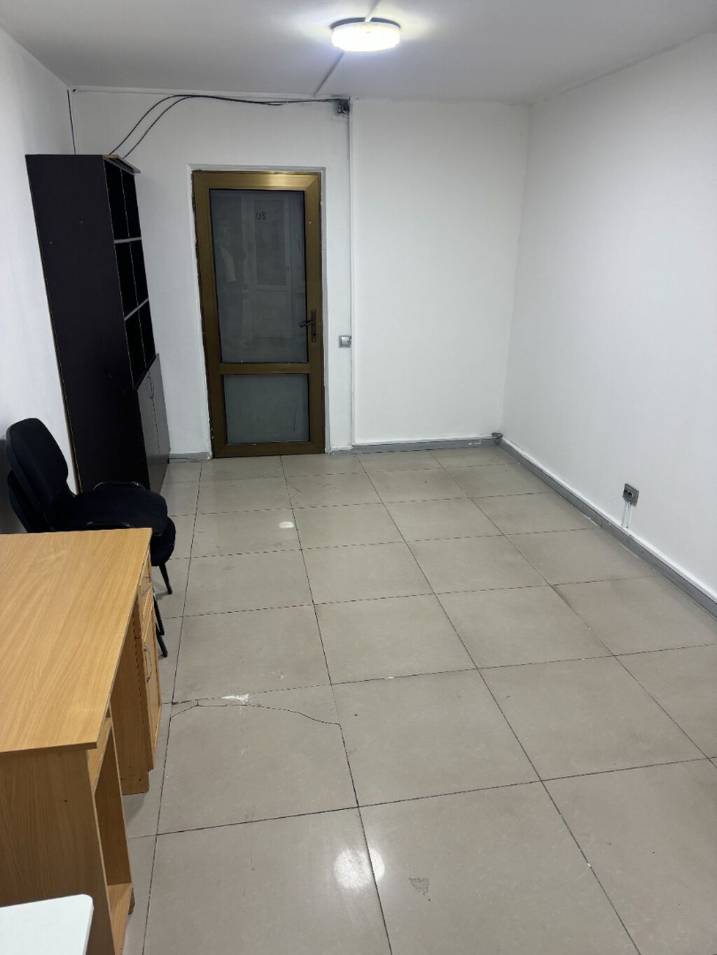 Аренда офисов, 18 м², В бизнес центре, С видом на горы, С отдельным входом, С отдельным сан узлом: фото 4