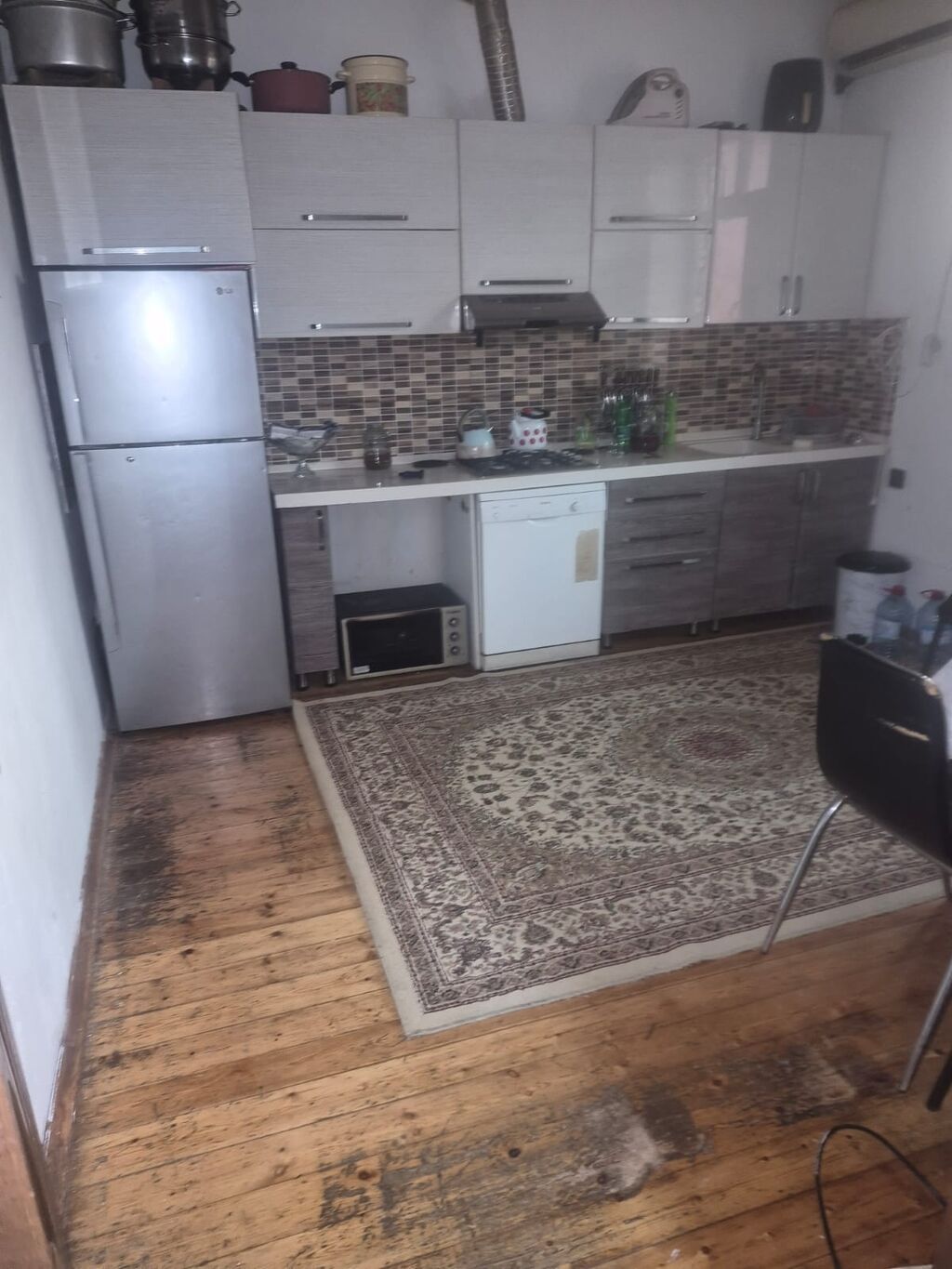9 otaq, 99 kv. m, Kredit yoxdur, Orta təmir