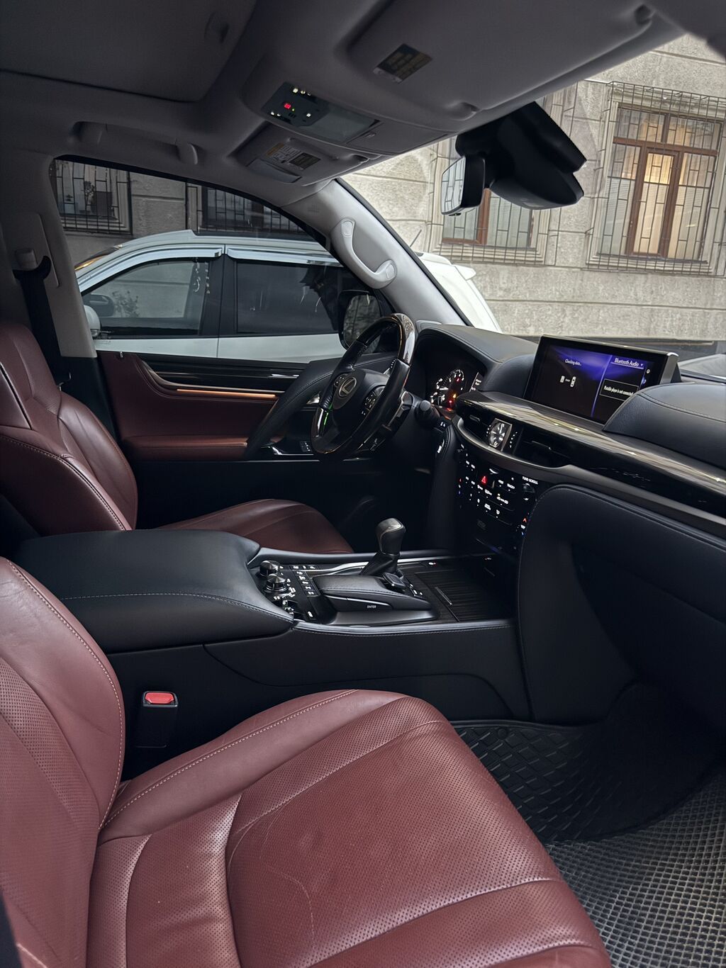 Lexus LX: 2019 г., 5.7 л, Автомат, Газ, Внедорожник: фото 5