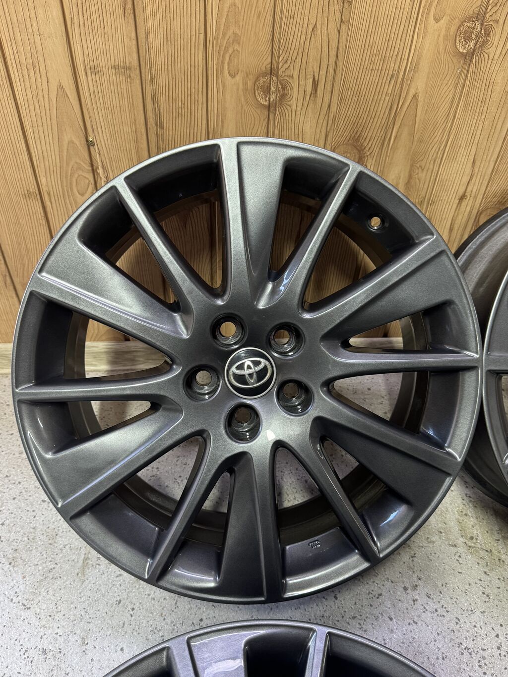 Литые Диски R 19 Toyota, Комплект, отверстий - 5, Б/у: фото 4