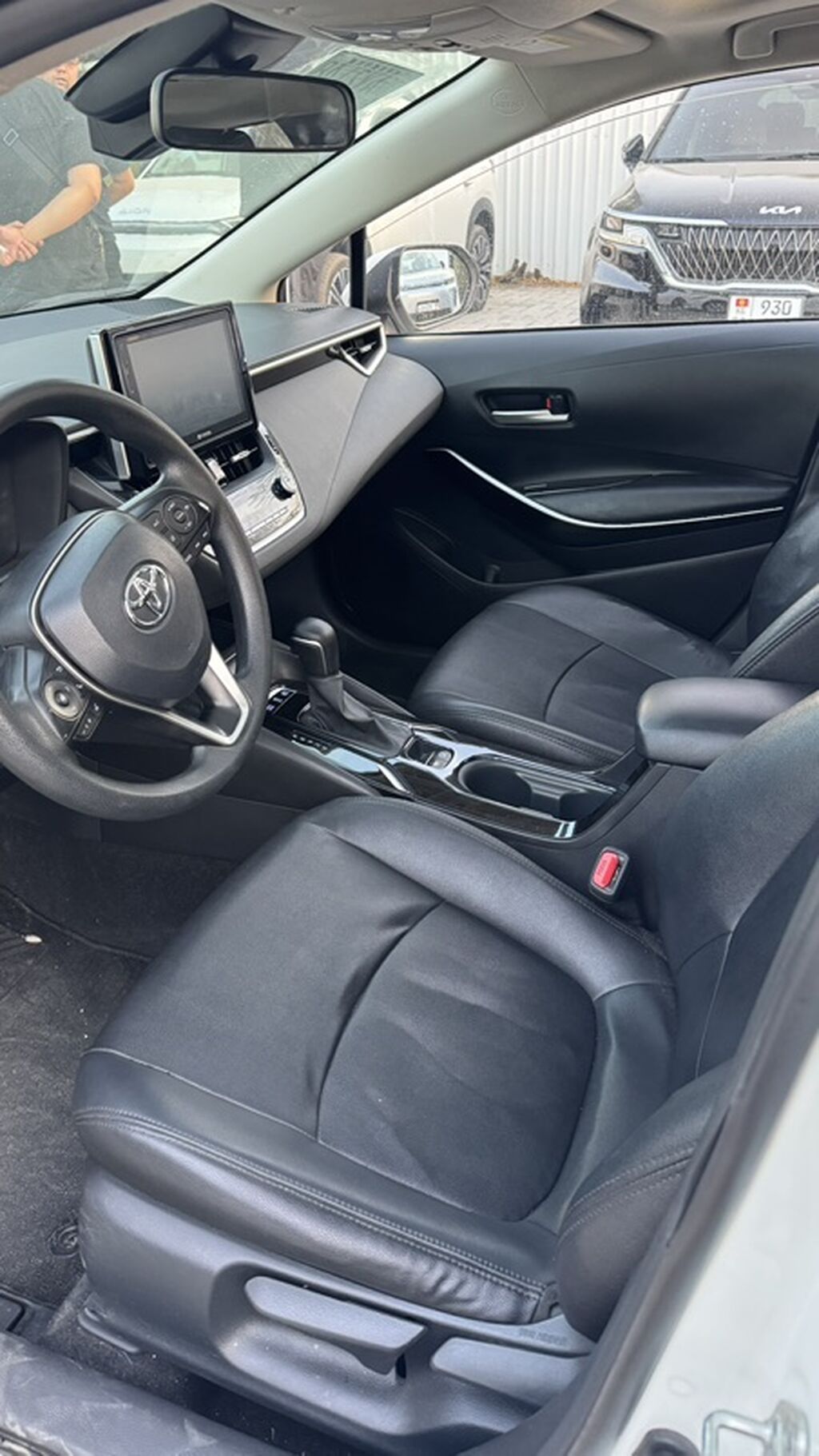 Toyota Corolla: 2020 г., 1.8 л, Автомат, Гибрид, Седан: фото 5