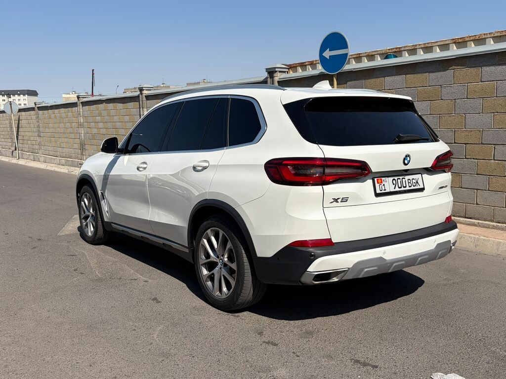 BMW X5: 2018 г., 3 л, Автомат, Бензин, Кроссовер: фото 2