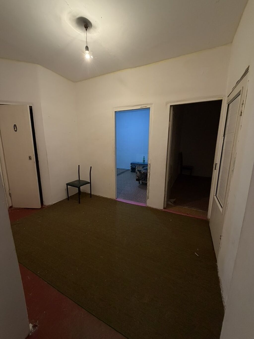2 комнаты, 49 м², 104 серия, 3 этаж, Требуется ремонт: фото 3