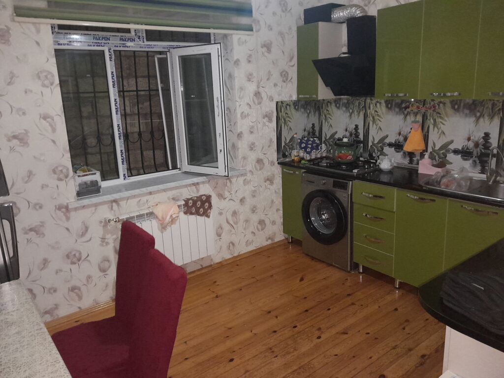 3 otaqlı, 110 kv. m, Kredit yoxdur