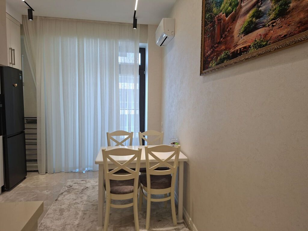 2 otaqlı, Yeni tikili, 106 kv. m