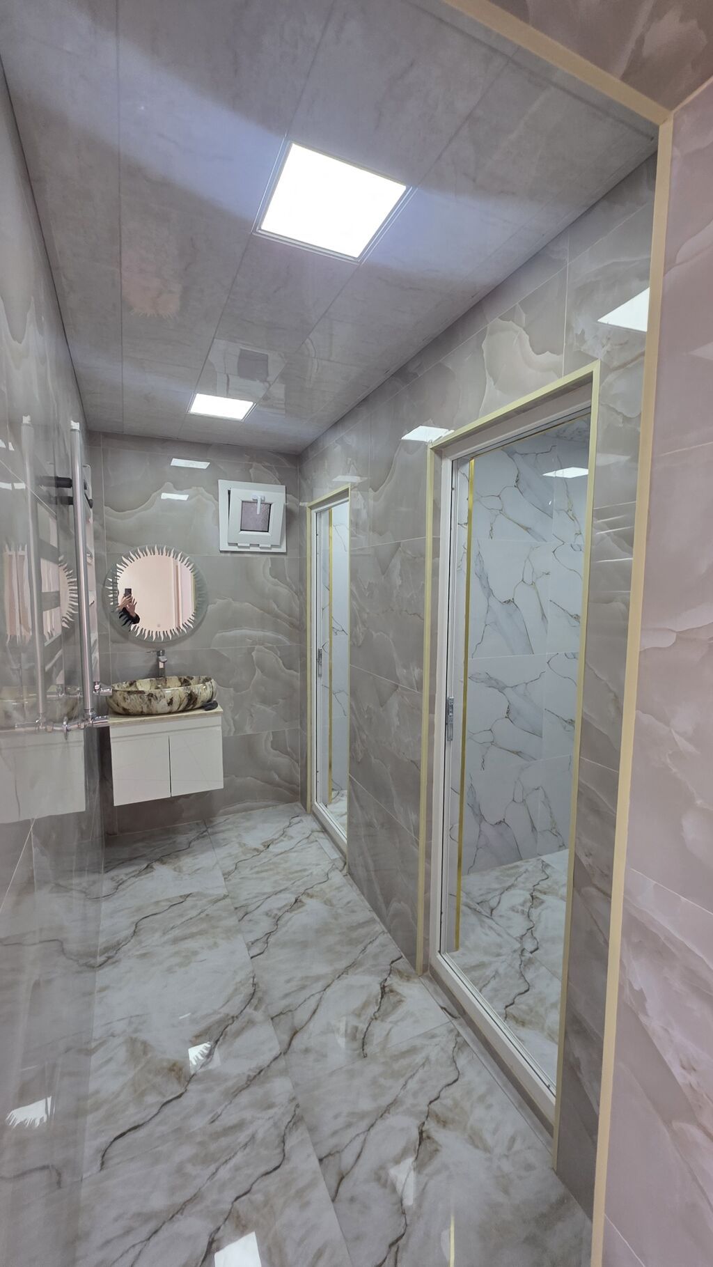 6 otaqlı, 205 kv. m, Yeni təmirli