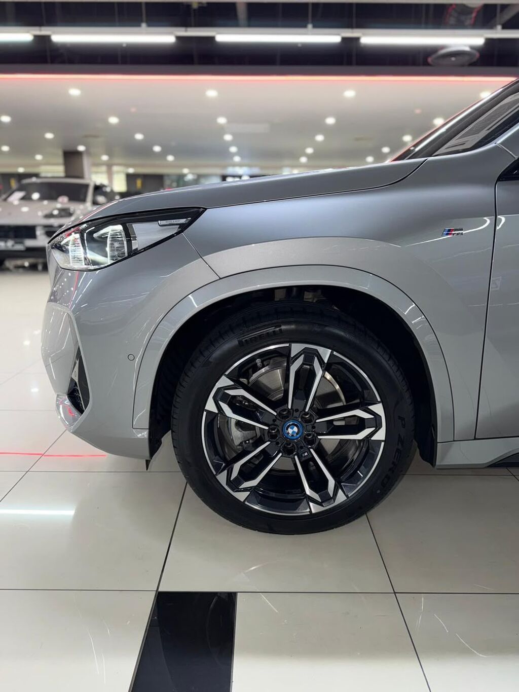 BMW iX1: 2024 г., 3 л, Автомат, Электромобиль, Кроссовер: фото 5