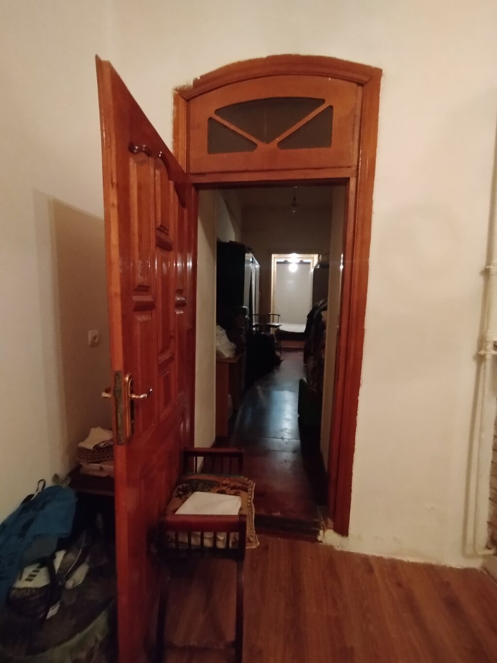 Satılır: 4 otaqlı mənzil/interyer komplekti - Geniş studiya tipli