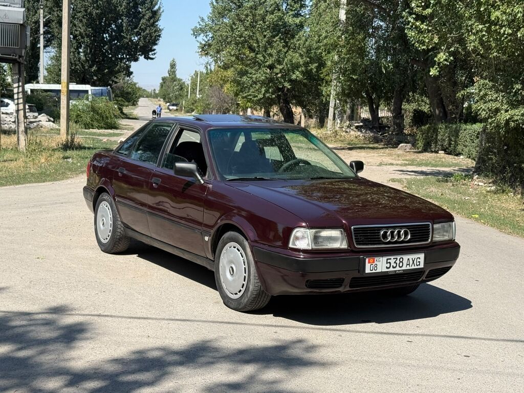 Audi 80: 1991 г., 2 л, Механика, Бензин, Седан: фото 3