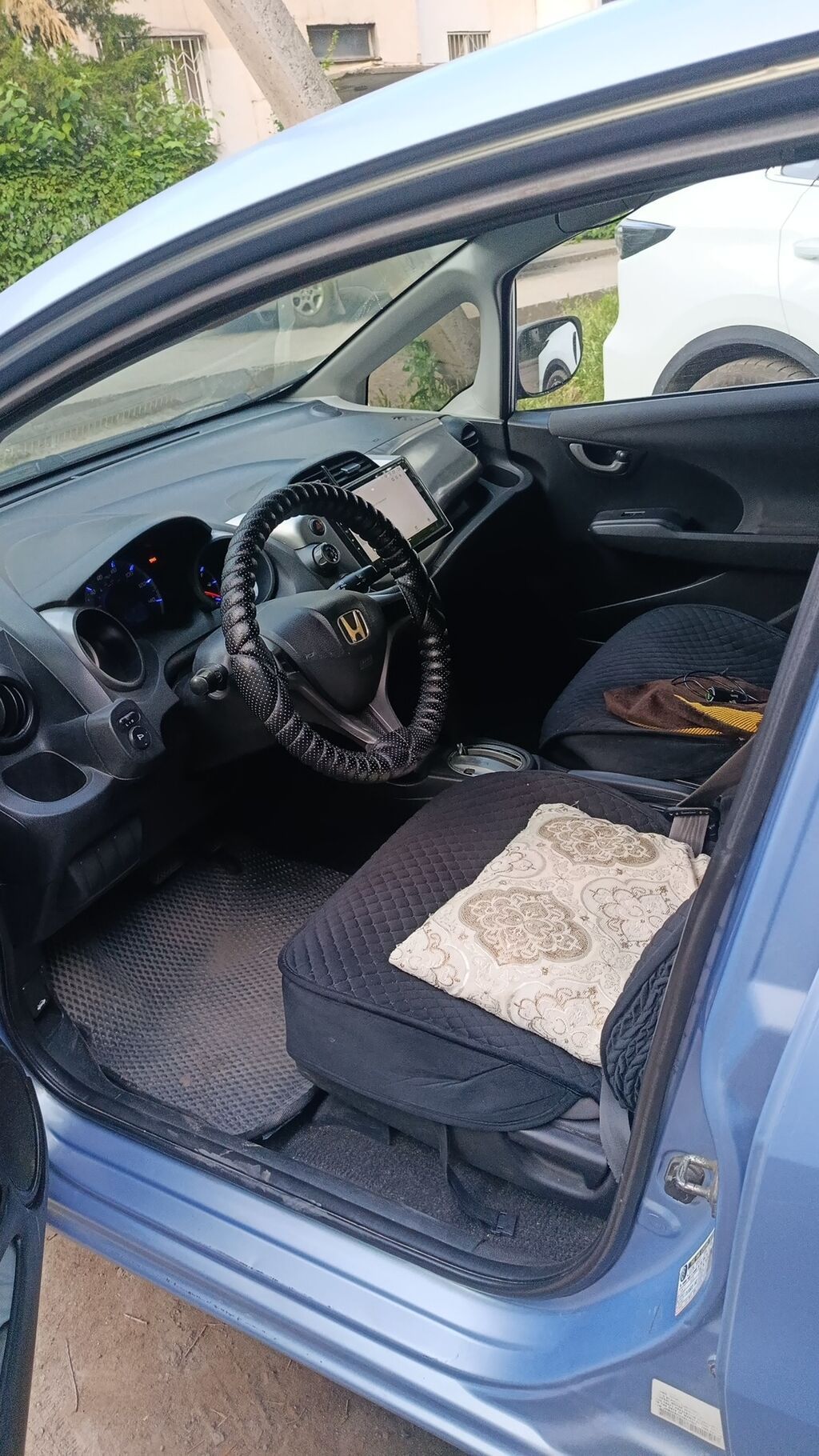 Honda Fit: 2008 г., 1.5 л, Вариатор, Бензин, Хэтчбэк: фото 2