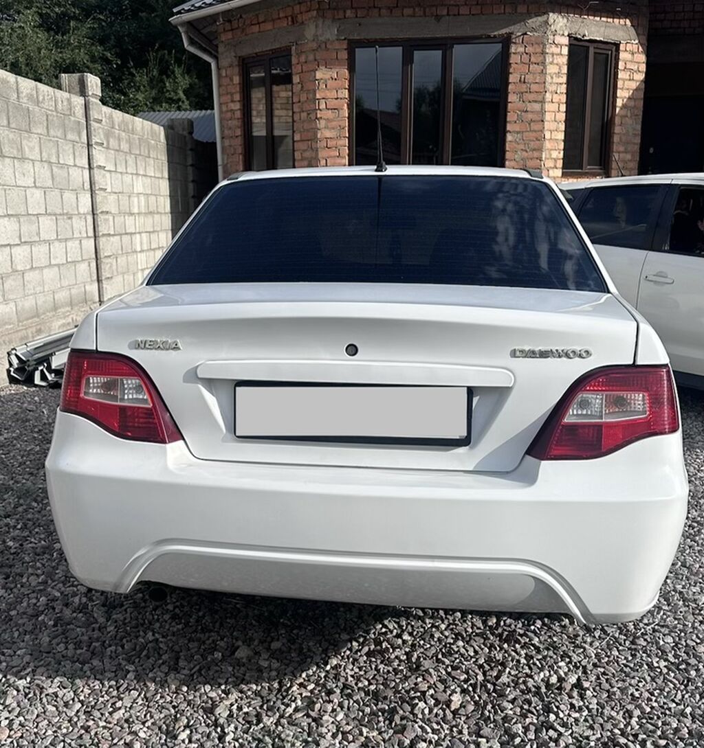 Daewoo Nexia: 2009 г., 1.5 л, Механика, Бензин, Седан: фото 4