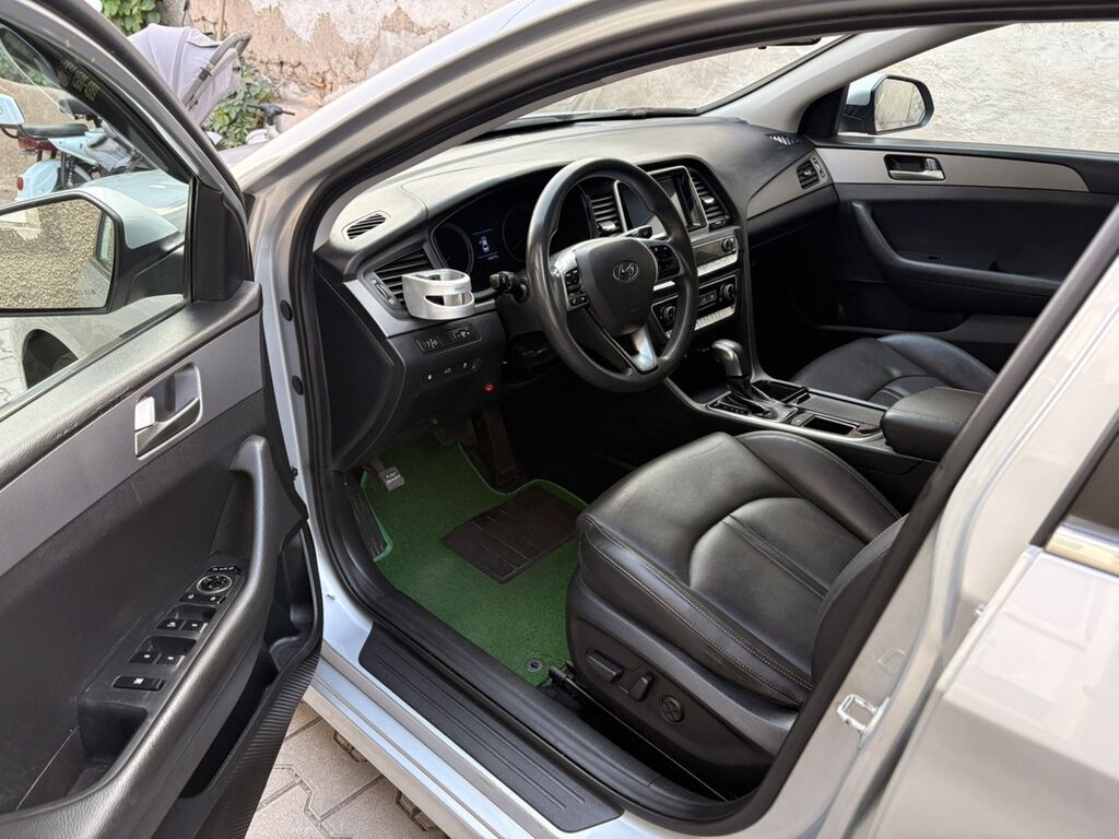 Hyundai Sonata: 2020 г., Автомат, Бензин, Седан: фото 8