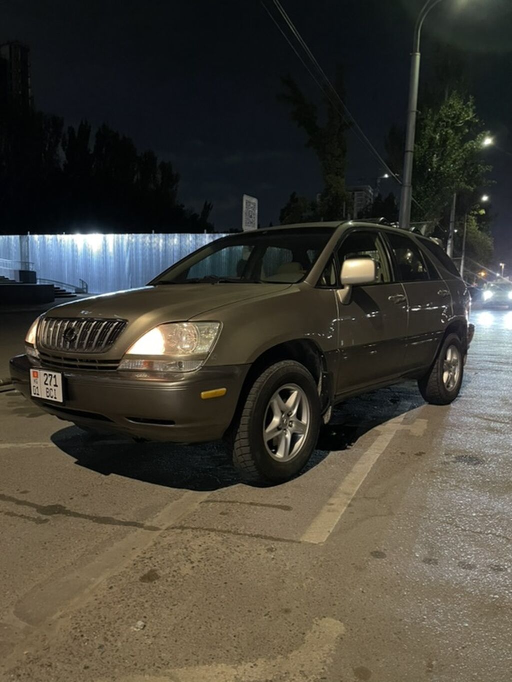 Lexus RX: 2002 г., 3 л, Автомат, Бензин, Кроссовер: фото 2