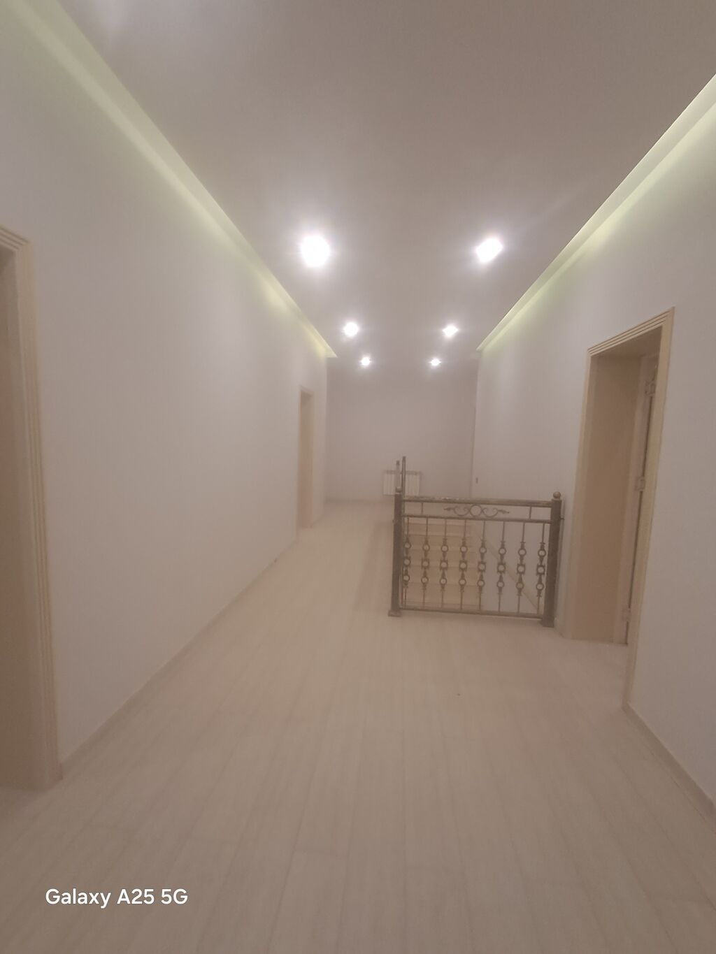 8 otaq, 300 kv. m, Kredit yoxdur, Yeni təmirli