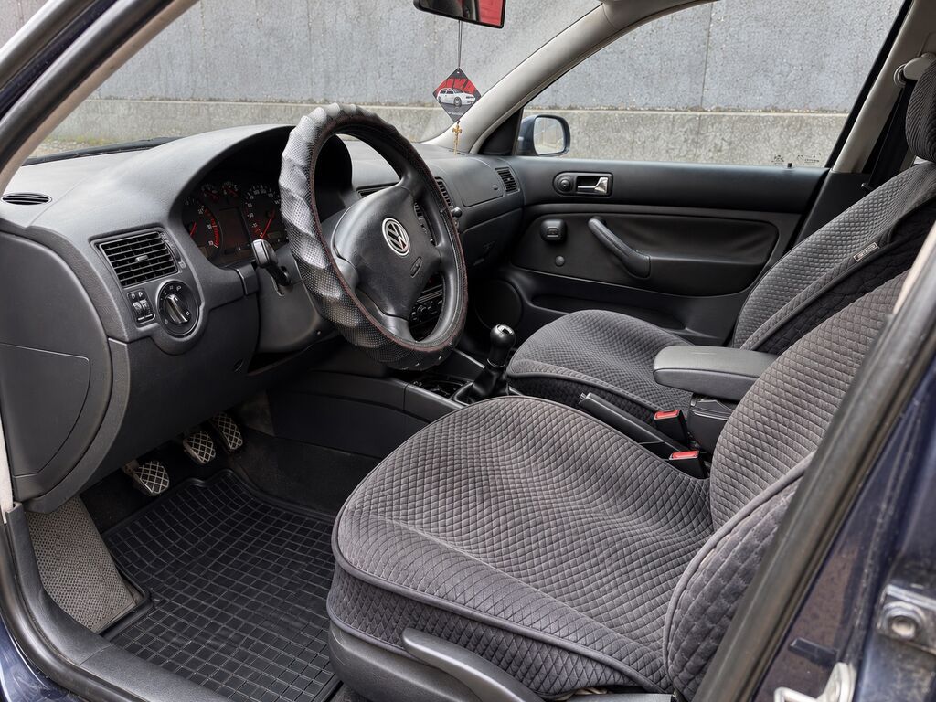 Volkswagen Golf: 2000 г., 1.4 л, Механика, Бензин: фото 6
