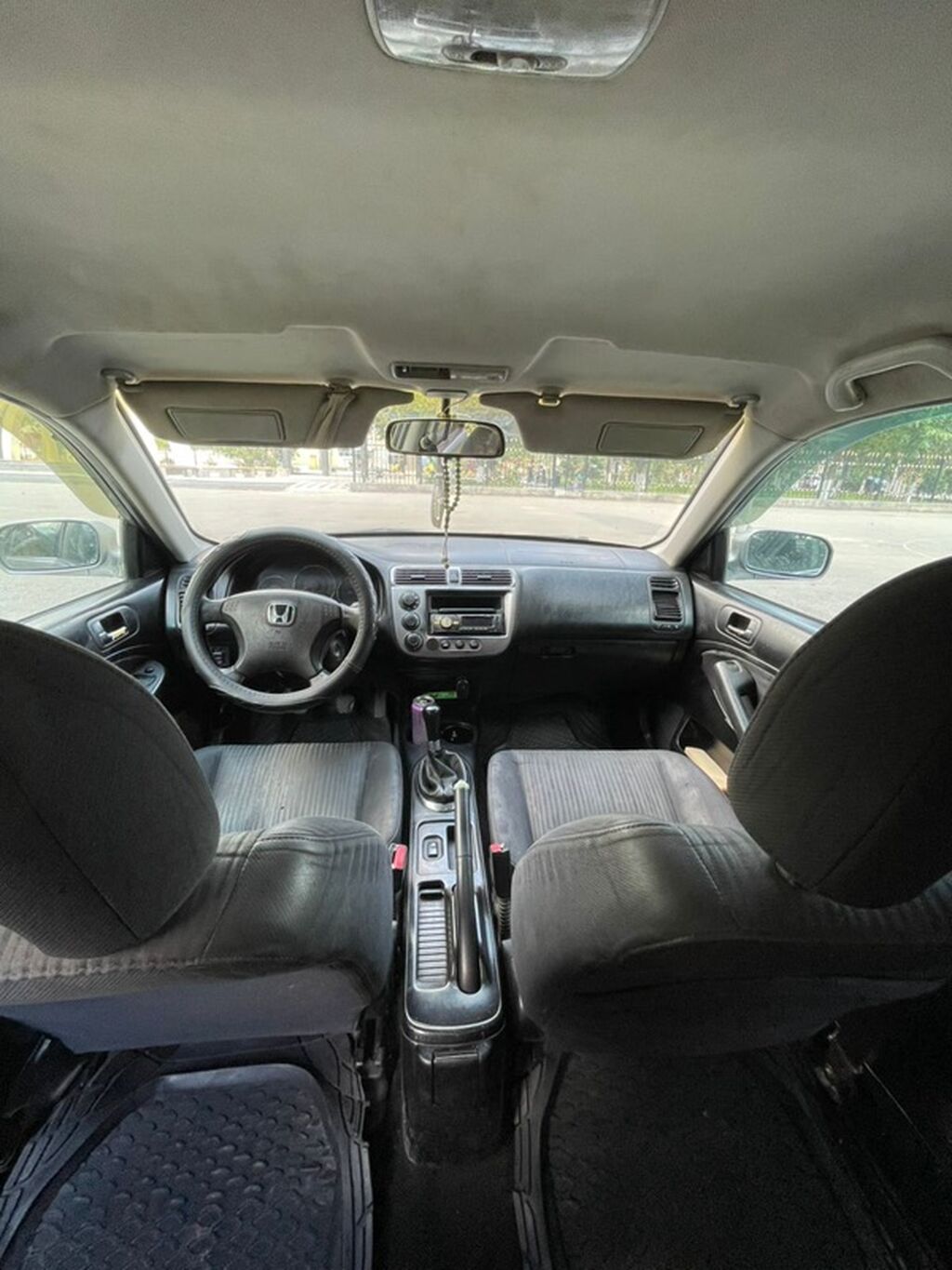 Срочно продаю Honda Civic, 2004 г., 1.3 л, седан: фото 5