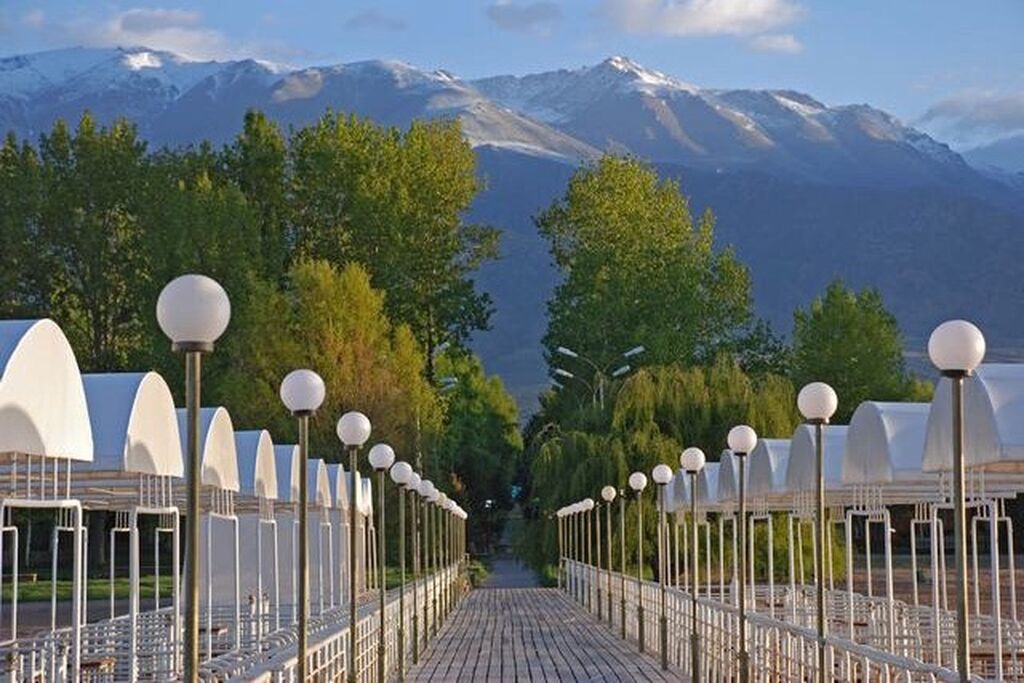 Цо радуга иссык-куль. Чолпон ата санаторий радуга. Пансионат радуга иссык-куль. Радуга сары ой иссык куль. Радуга сары ой иссык куль.