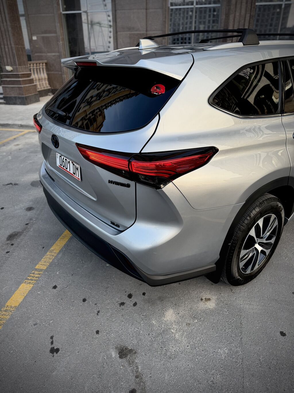 Toyota Highlander: 2022 г., 2.5 л, Вариатор, Гибрид, Внедорожник: фото 4