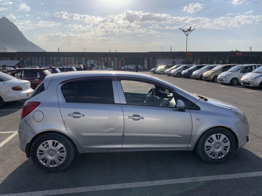 Opel Corsa: 2007 г., 1.2 л, Механика, Бензин, Хэтчбэк: фото 3