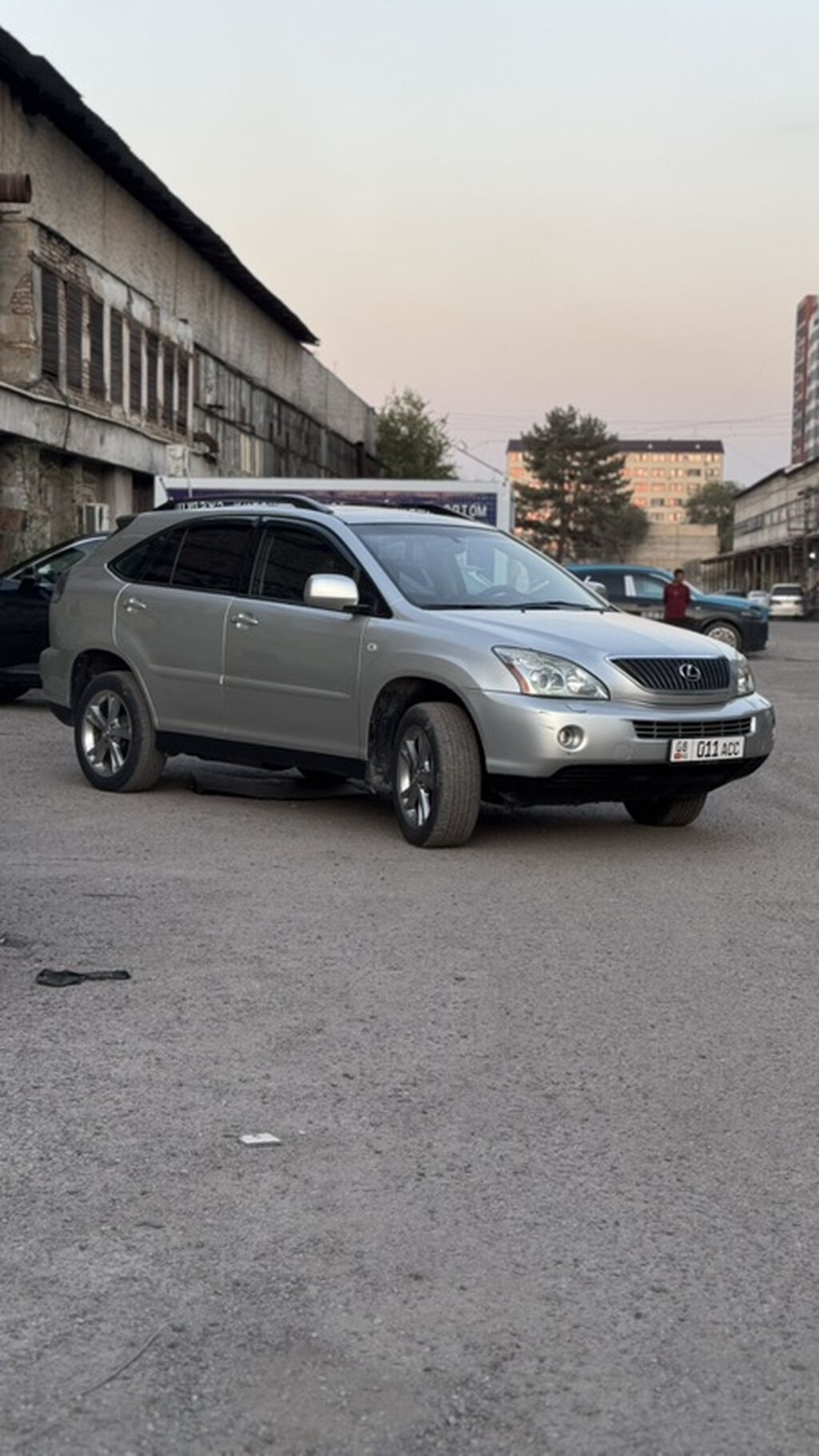 Lexus RX: 2005 г., 3.3 л, Гибрид, Кроссовер: фото 3