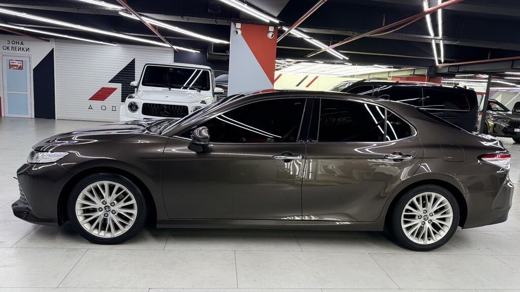 Toyota Camry: 2020 г., 2.5 л, Автомат, Бензин, Седан: фото 3
