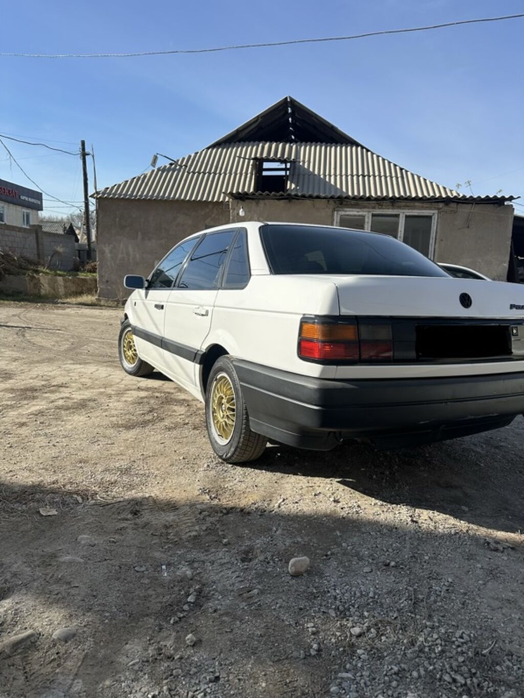 Volkswagen Passat: 1989 г., 1.8 л, Механика, Бензин, Седан: фото 4