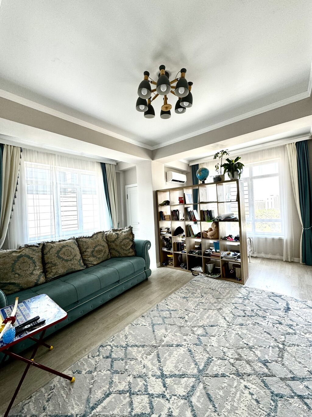 3 комнаты, 80 м², Золотой квадрат Элитка, 9 этаж, Евроремонт: фото 1