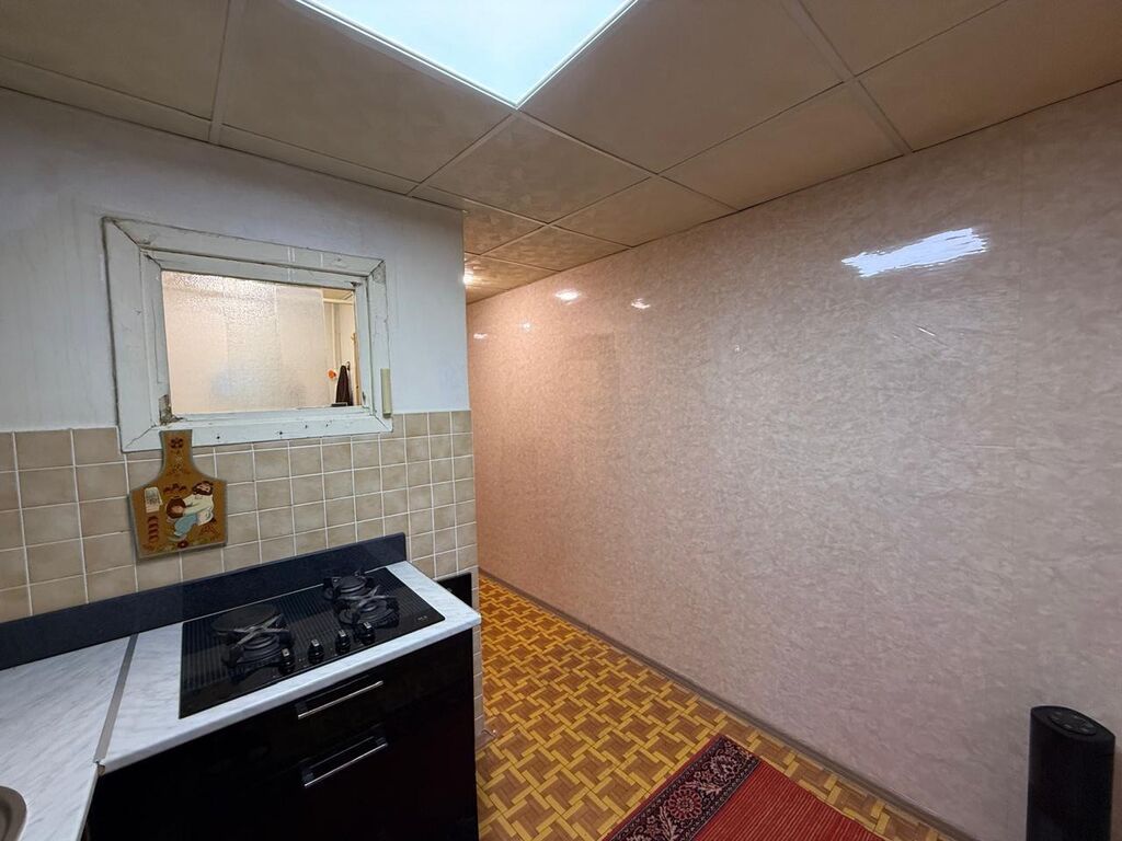 Bakı, 2 otaqlı, Köhnə tikili, m. İnşaatçılar, 52 kv. m