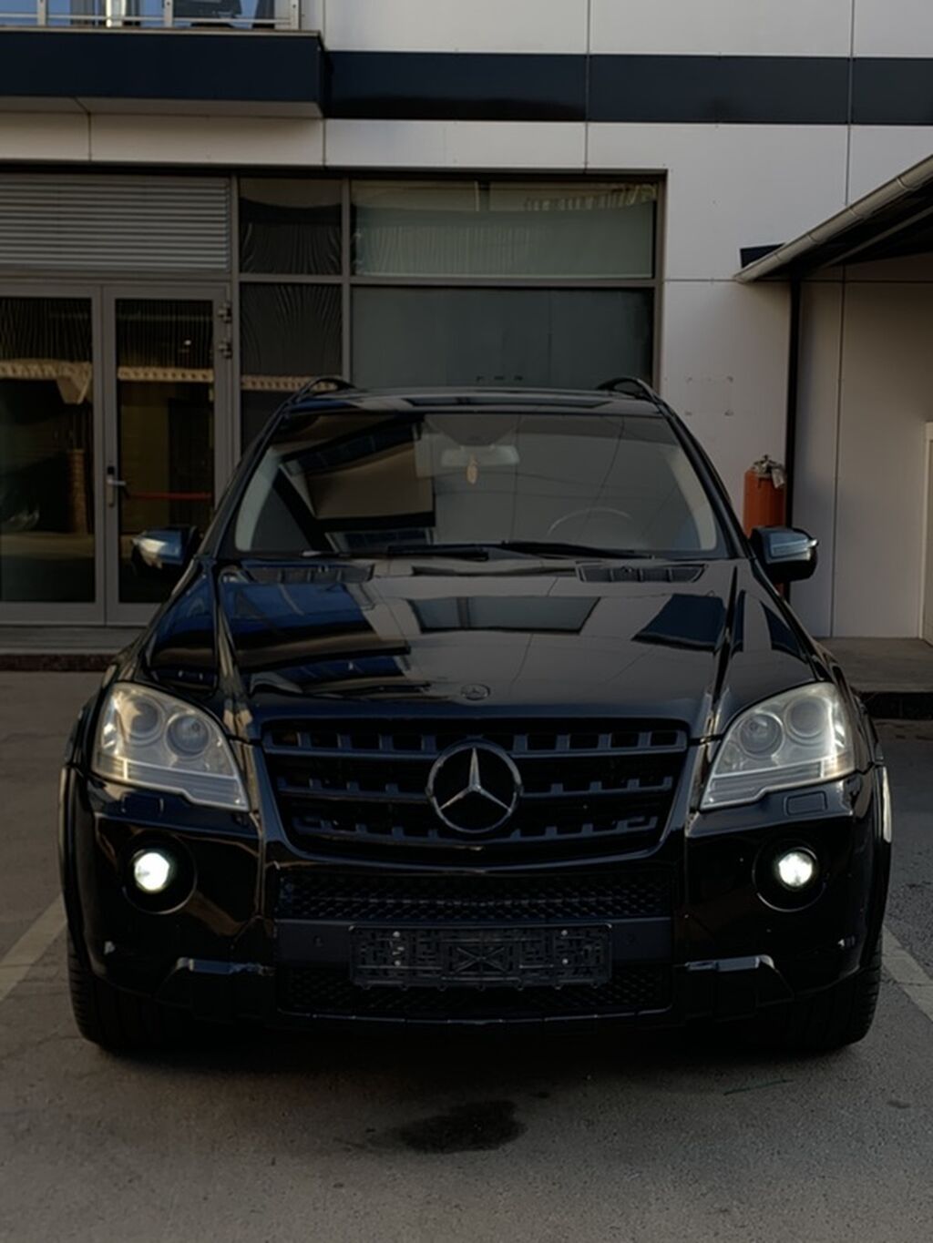 Mercedes-Benz ML-Class AMG: 2009 г., 6.3 л, Автомат, Бензин, Кроссовер: фото 2