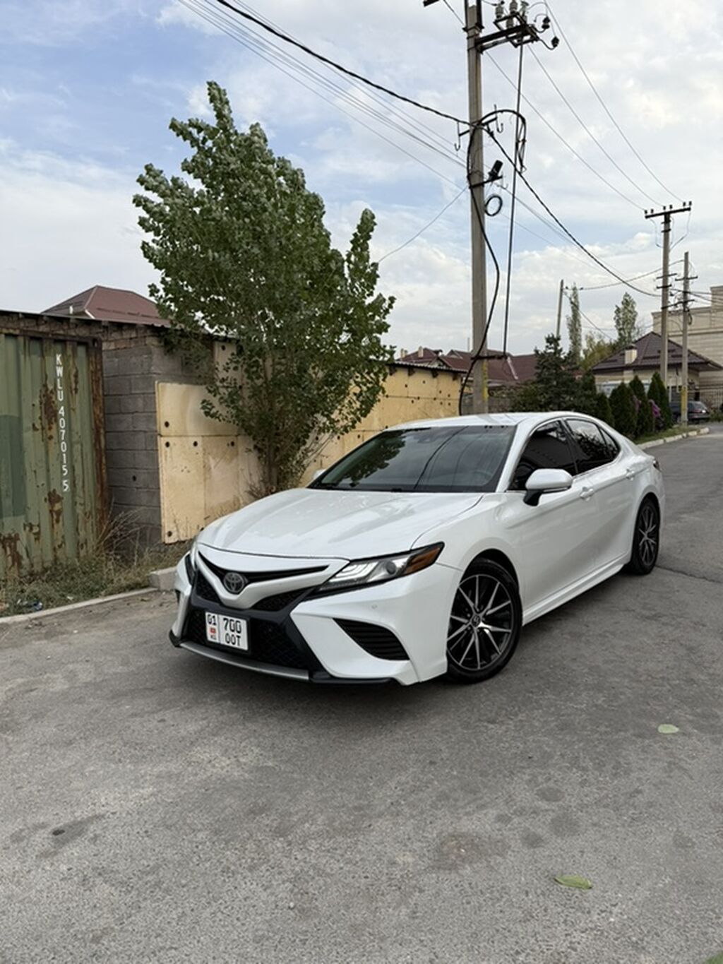 Toyota Camry: 2018 г., Седан: фото 1