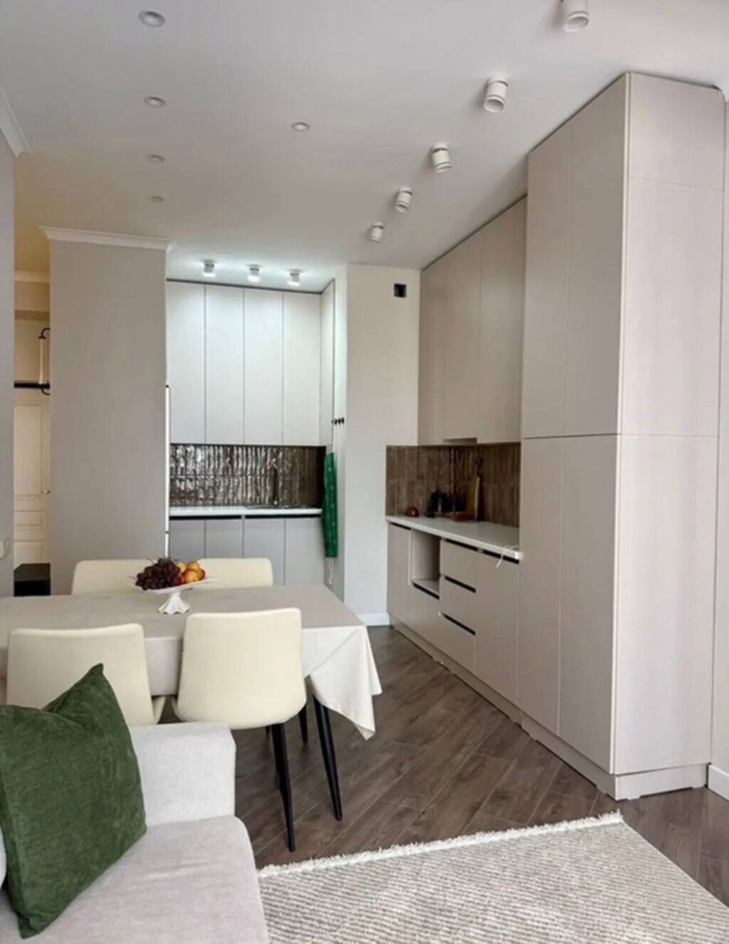 2 комнаты, 47 м², Элитка, 6 этаж, Дизайнерский ремонт: фото 2