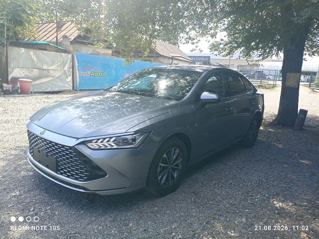 BYD Qin: 2023 г., 1.5 л, Автомат, Гибрид, Седан: фото 2
