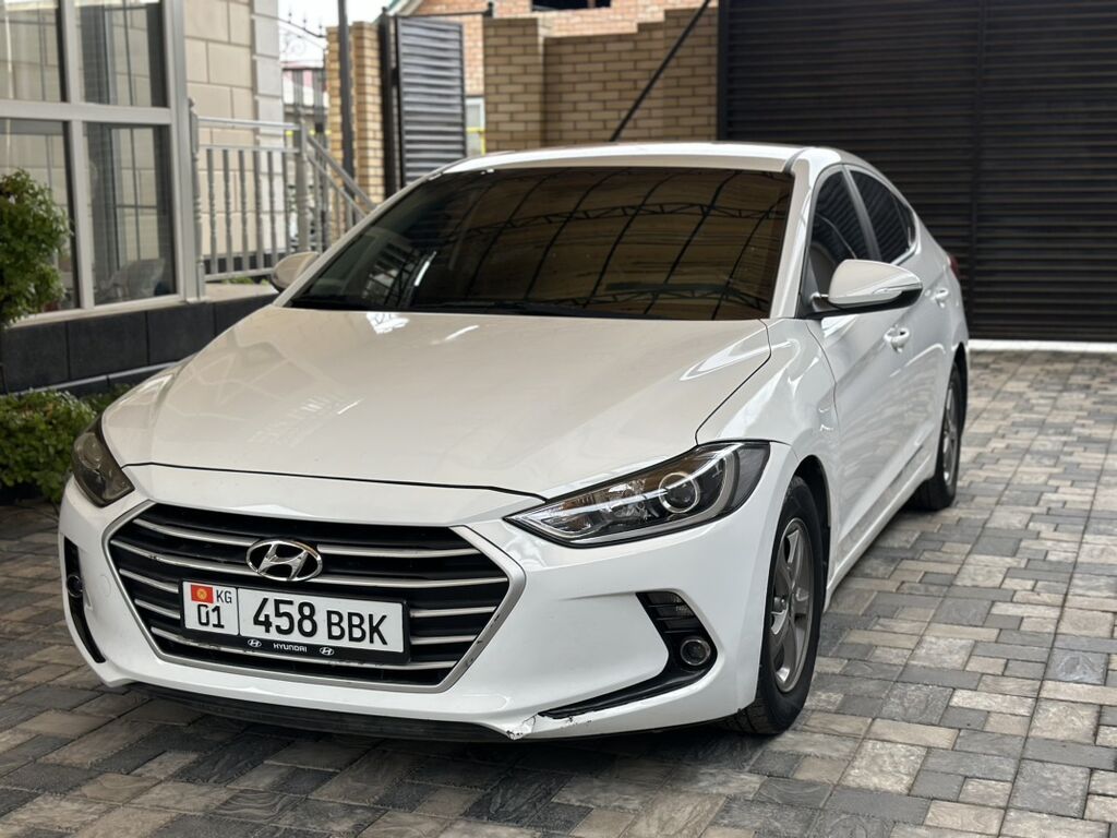 Hyundai Avante: 2018 г., 1.6 л, Бензин, Седан: фото 3